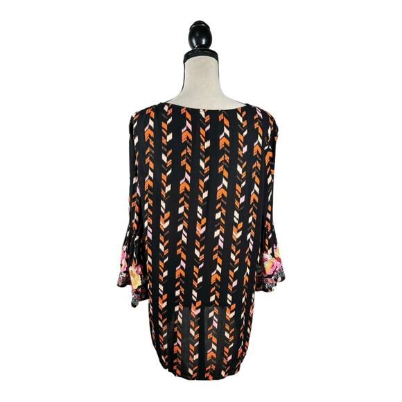 Savanna Jane Split V Neck Printed Floral Embroidered Top - Picture 5 of 6